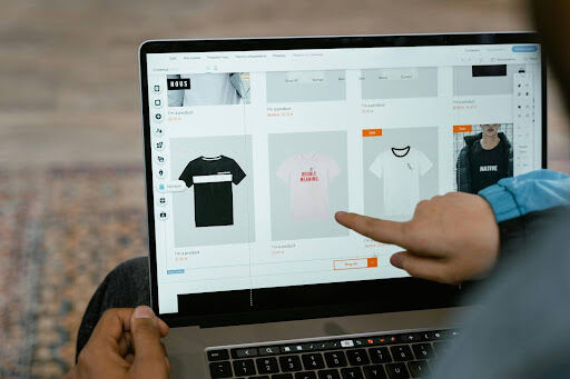 How Technology Can Help You Analyze Bulk T-Shirt Trends